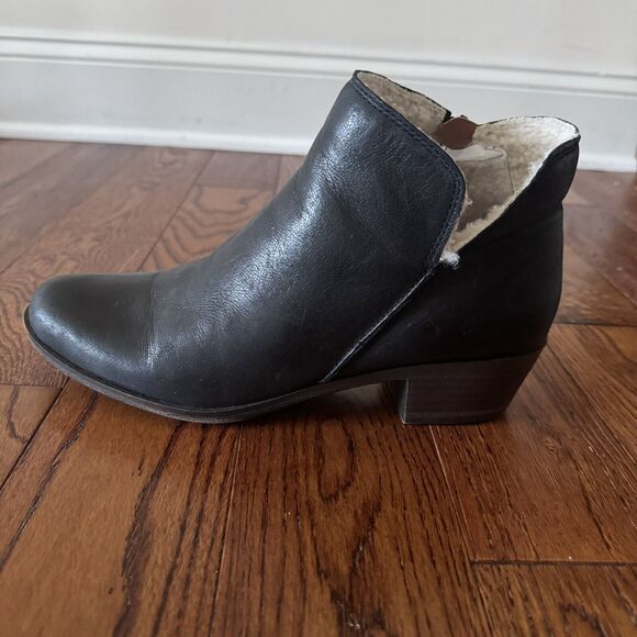 Lucky Brand Banterr 2 Womens 8 Leather Bootie Faux Fur Lining Zip Indie Boho - Picture 4 of 15